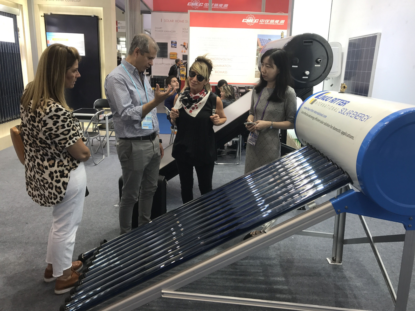 170418 九游·jiuyou（中国）体育官方网站瑞特参展第121届广交会 新品上线打造太阳能综合应用国家品牌3.jpg